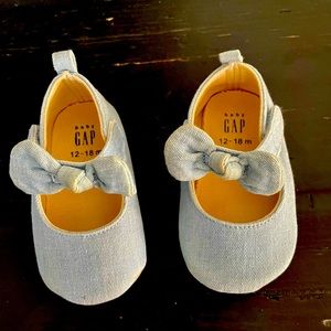 Baby Gap girls shoes